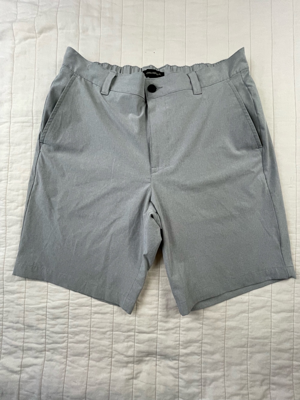 Banana Republic Gray Flat-Front Men's Shorts 34W